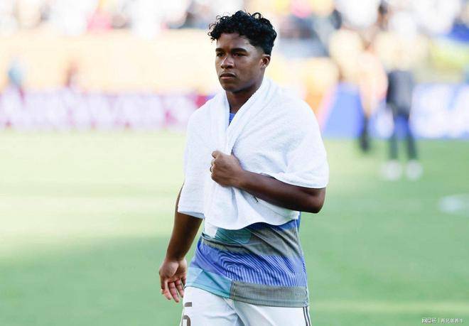 巴萨计划引进二前锋,里昂租借恩德里克,尤文教练确定